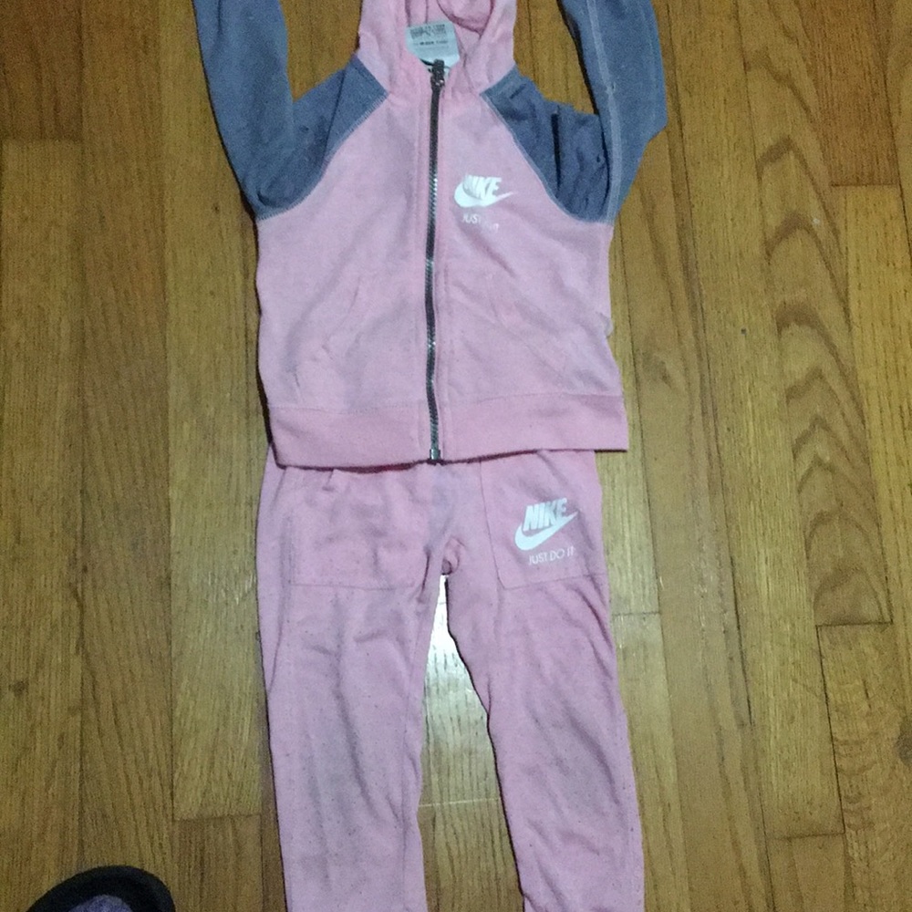 Nike Sweat Suit
